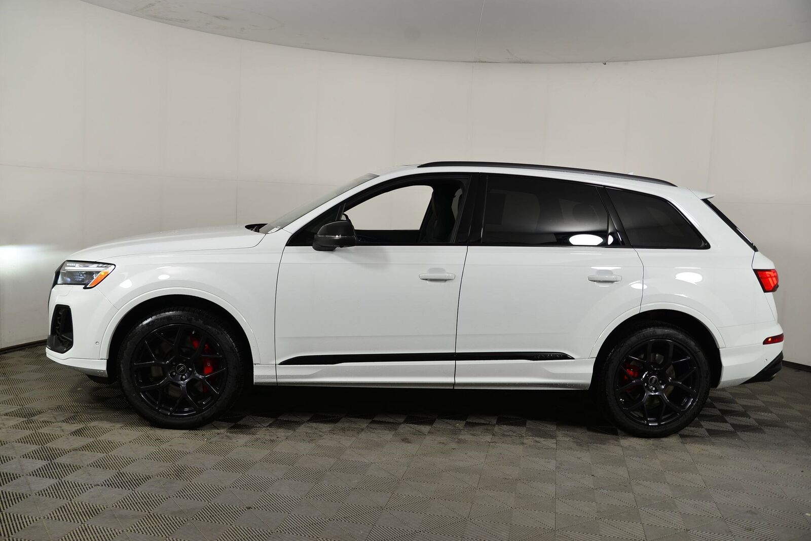 2026 Audi SQ7