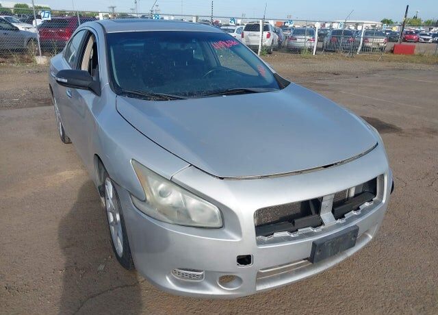 2013 NISSAN Maxima