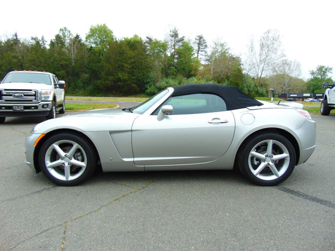 2008 SATURN Sky