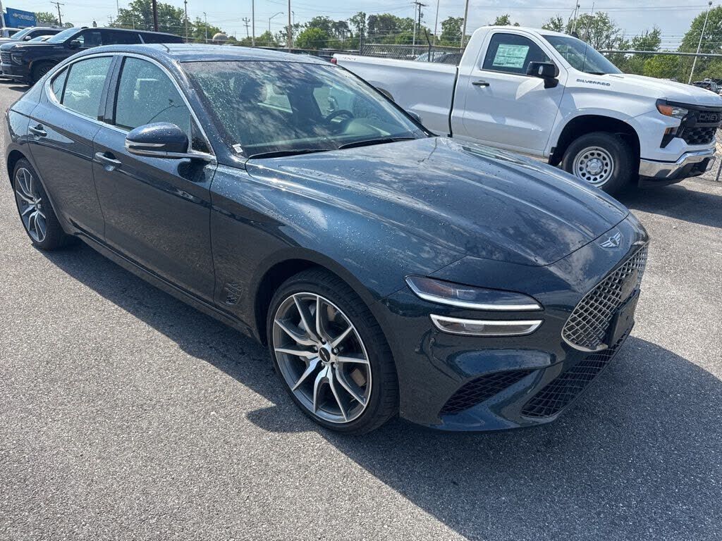 2025 GENESIS G70