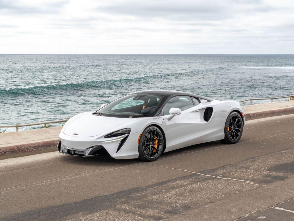 2026 MCLAREN ARTURA