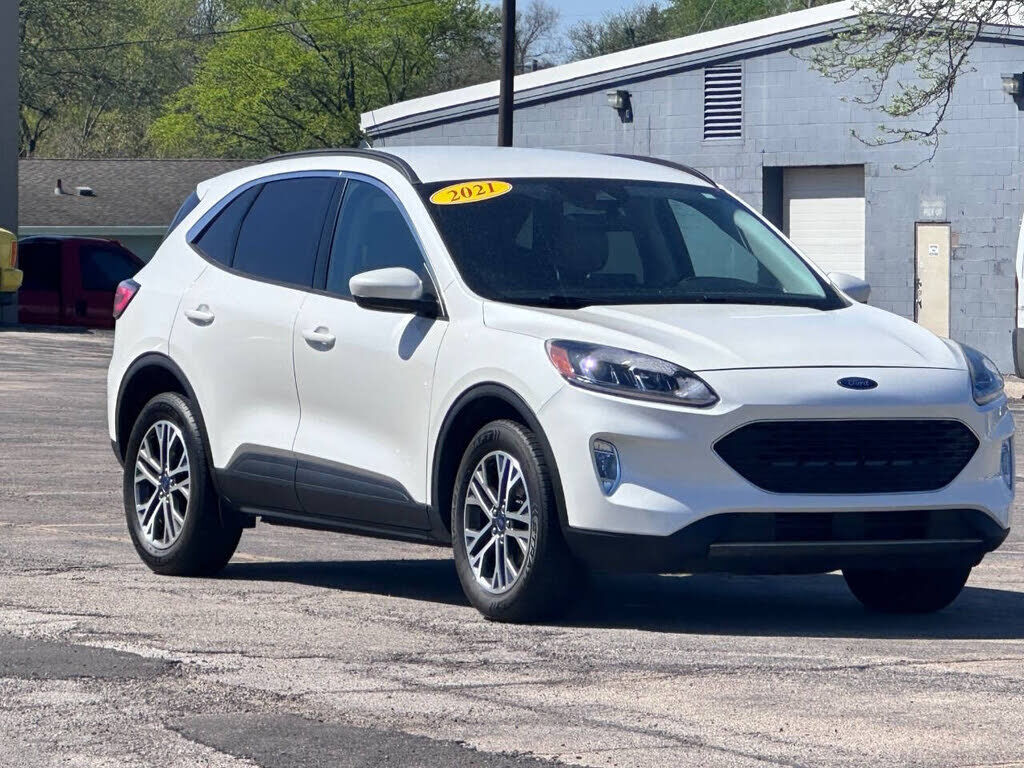 2021 FORD Escape