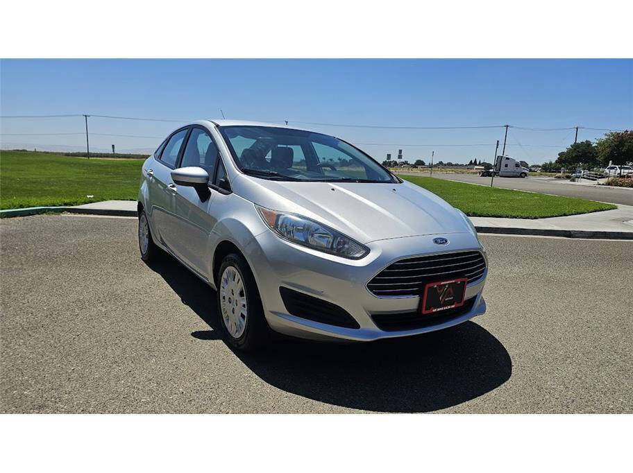 2015 FORD Fiesta