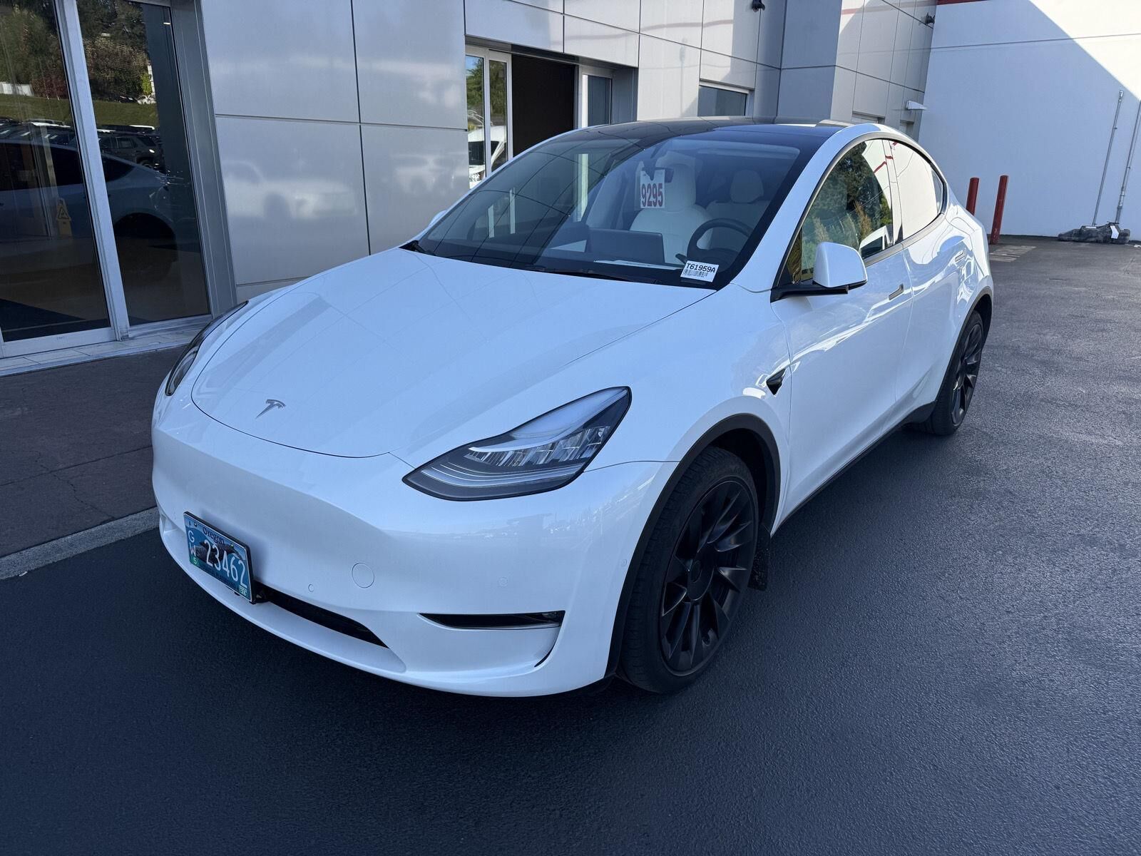 2022 TESLA Model Y