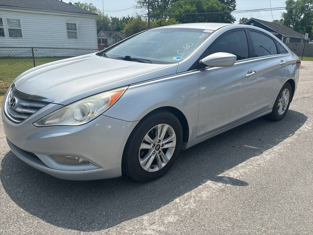 2013 HYUNDAI Sonata