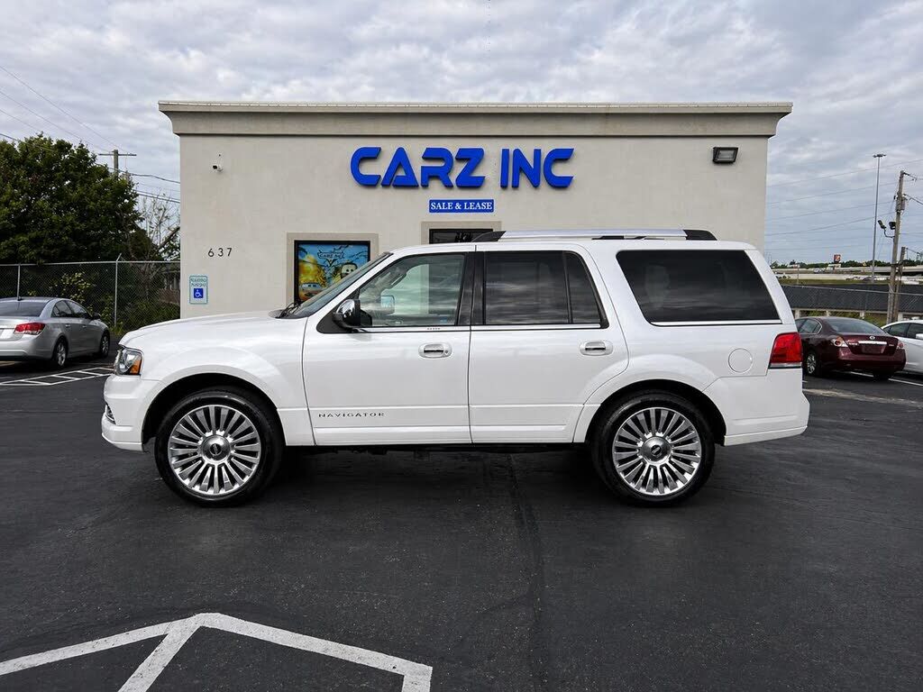 2017 LINCOLN Navigator