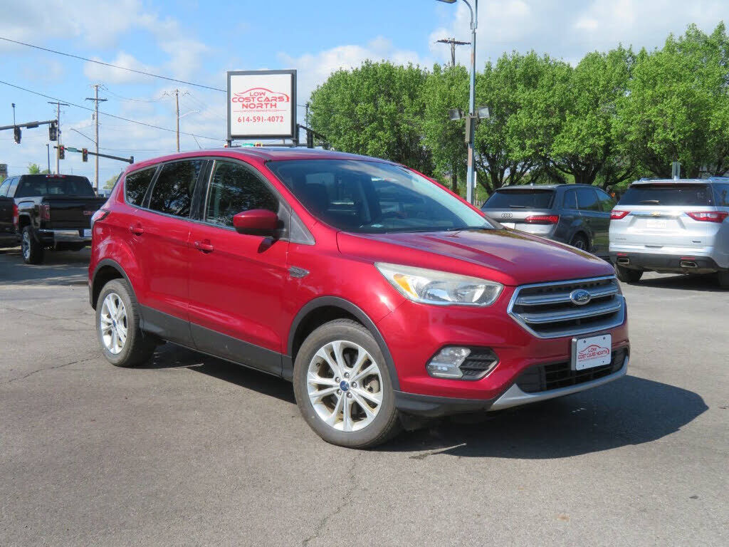 2017 FORD Escape