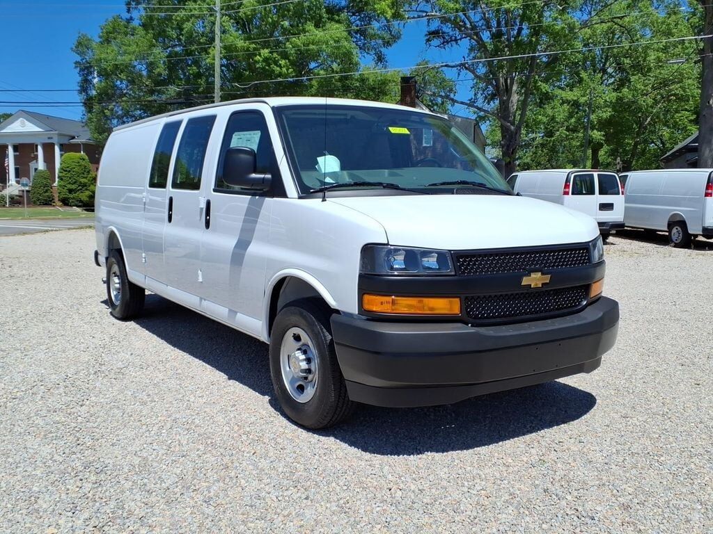 2026 CHEVROLET Express