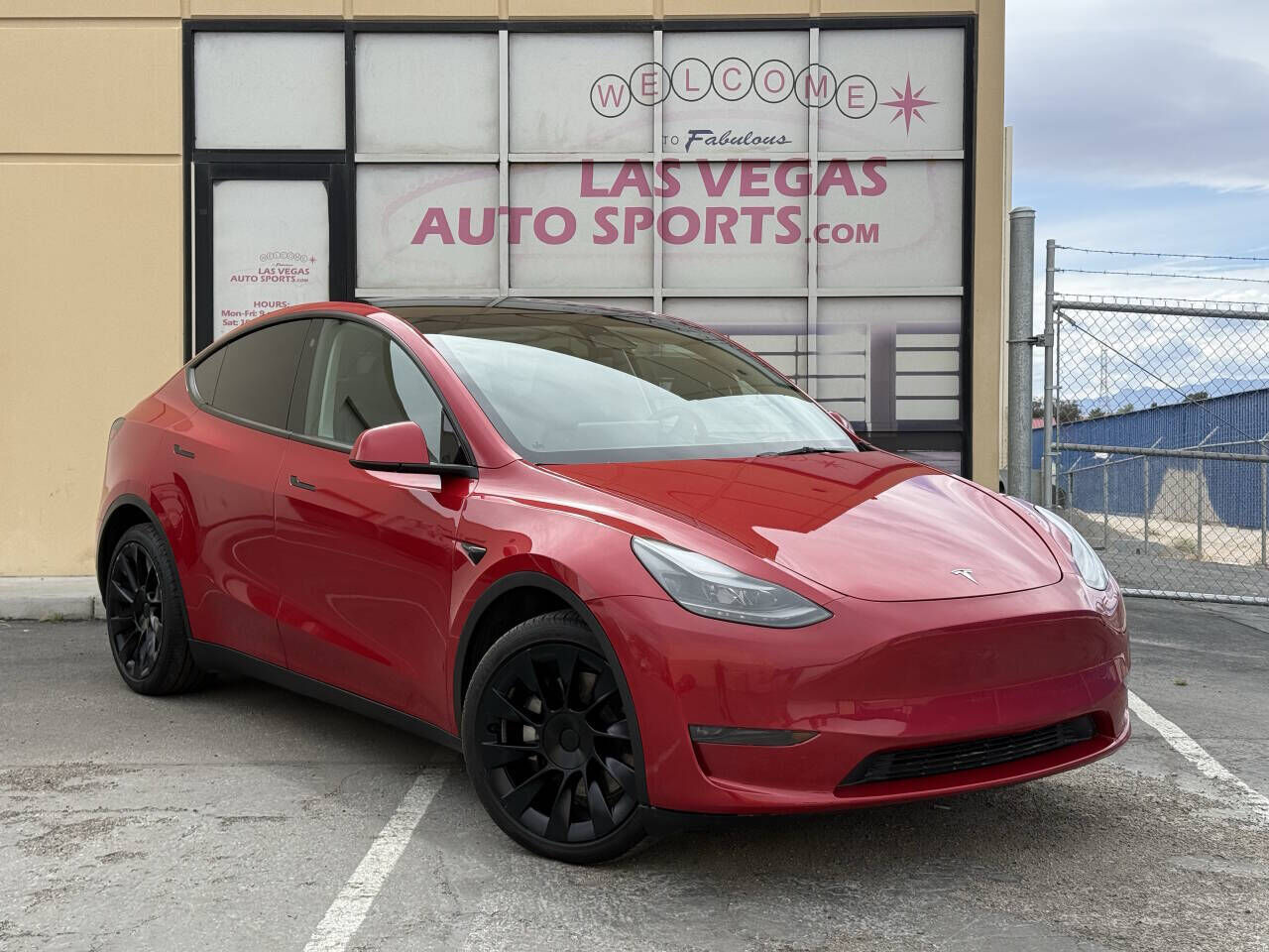 2023 TESLA Model Y