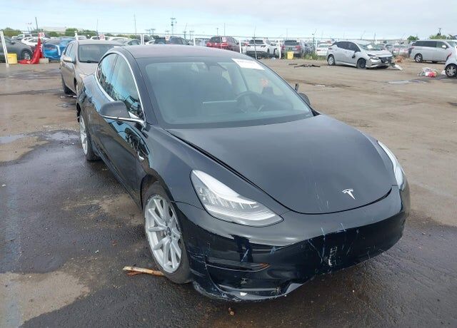 2018 TESLA Model 3