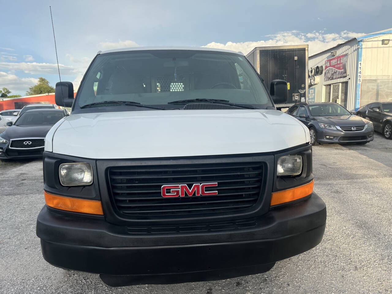 2014 GMC Savana