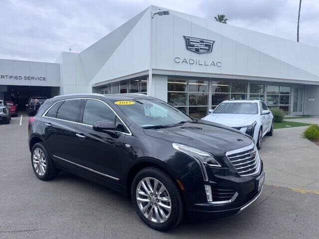 2017 CADILLAC XT5