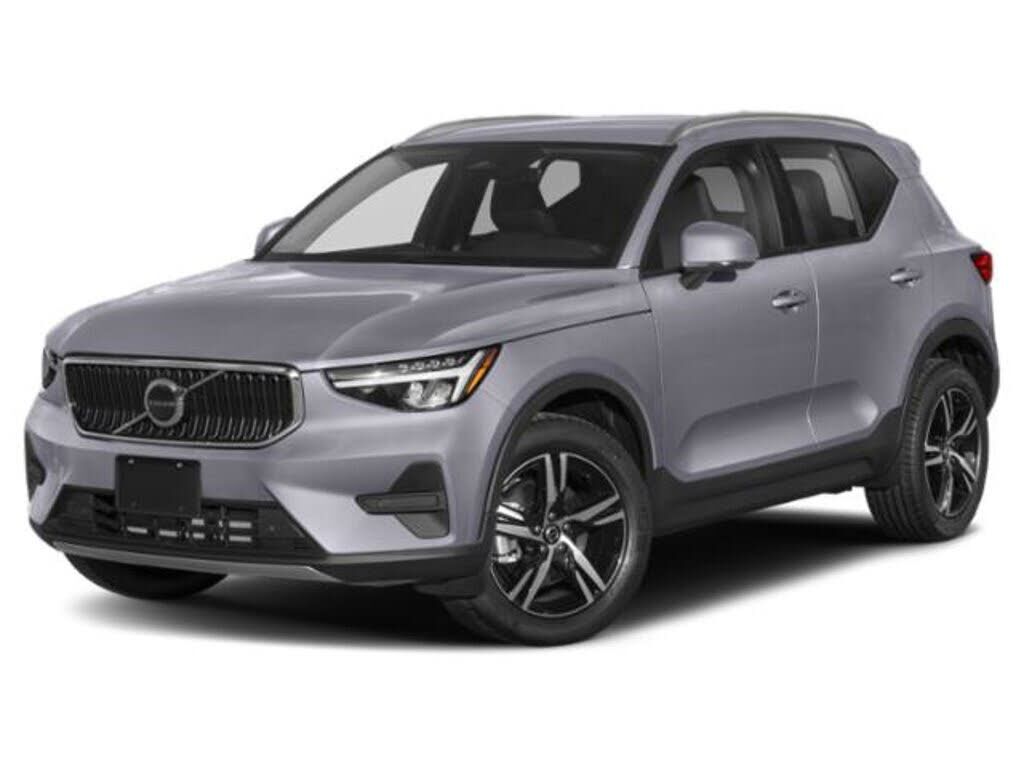 2023 VOLVO XC40