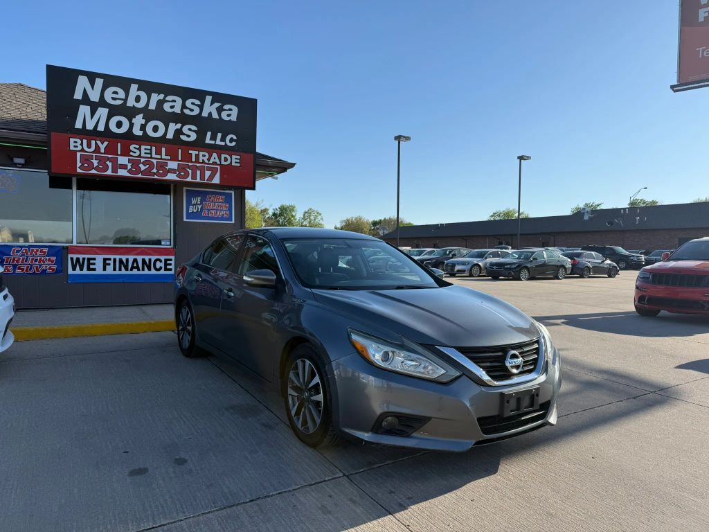 2017 NISSAN Altima