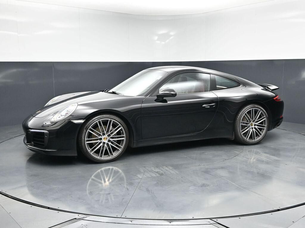 2017 PORSCHE 911