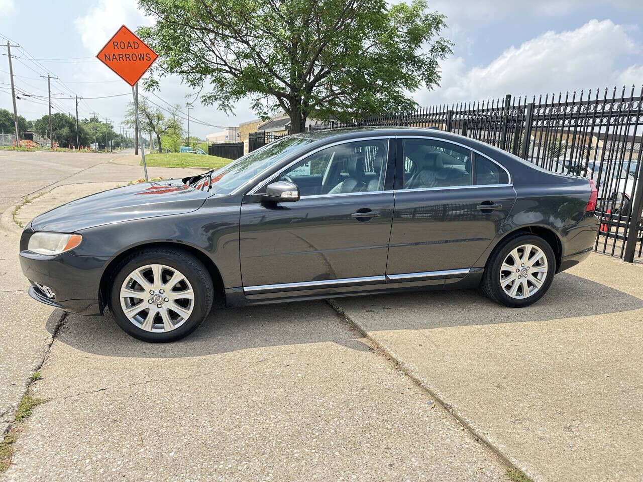 2011 VOLVO S80