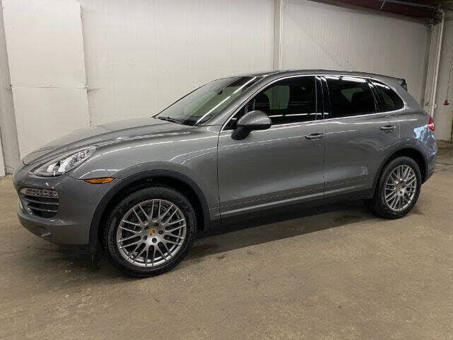 2014 PORSCHE Cayenne