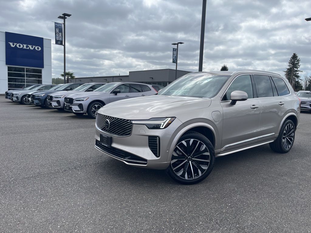 2025 VOLVO XC90
