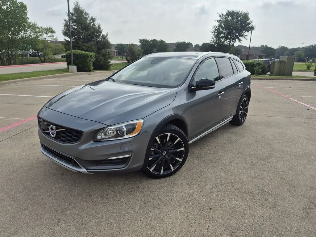 2016 VOLVO V60CC