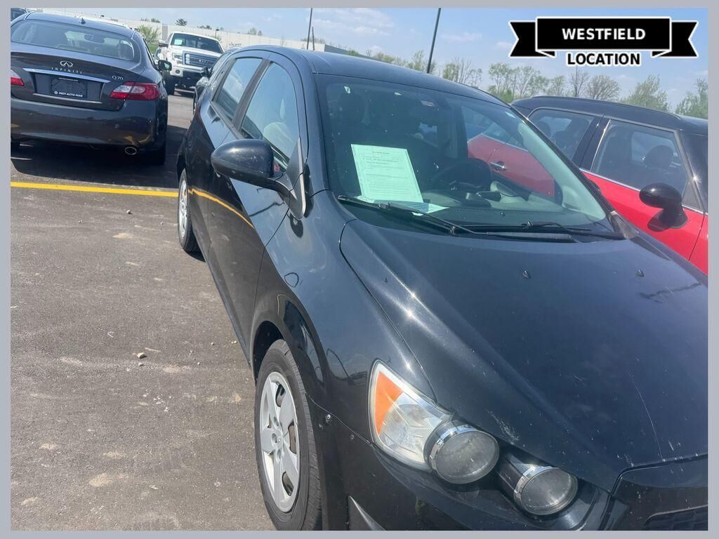 2016 CHEVROLET Sonic