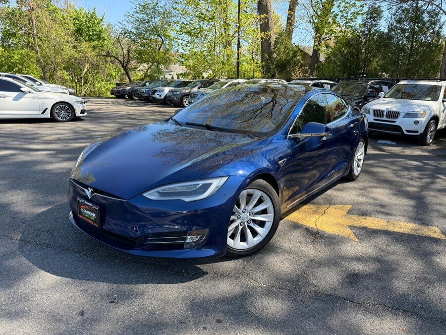 2016 TESLA Model S