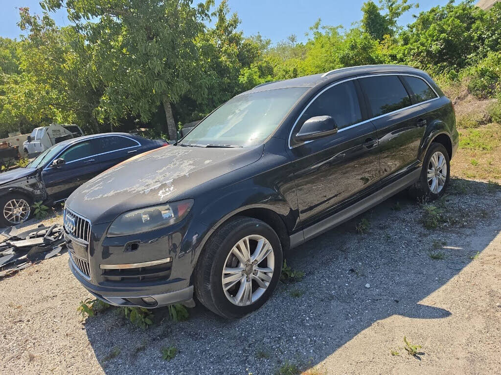 2010 AUDI Q7