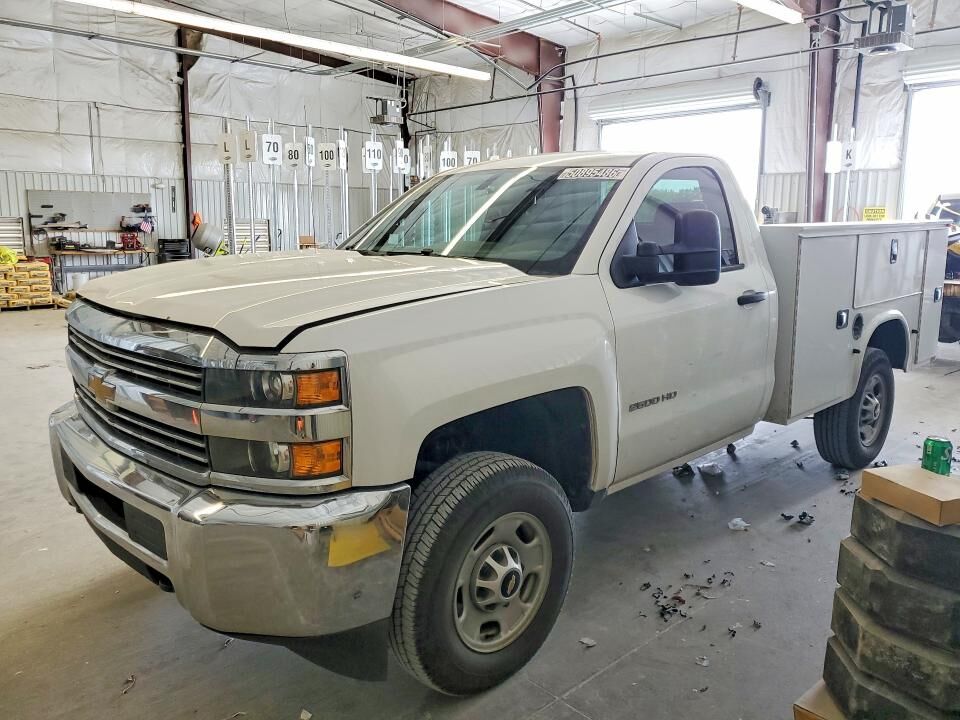 2018 CHEVROLET Silverado