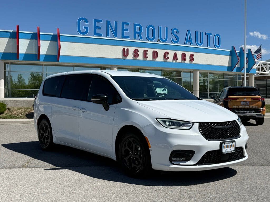 2024 CHRYSLER Pacifica