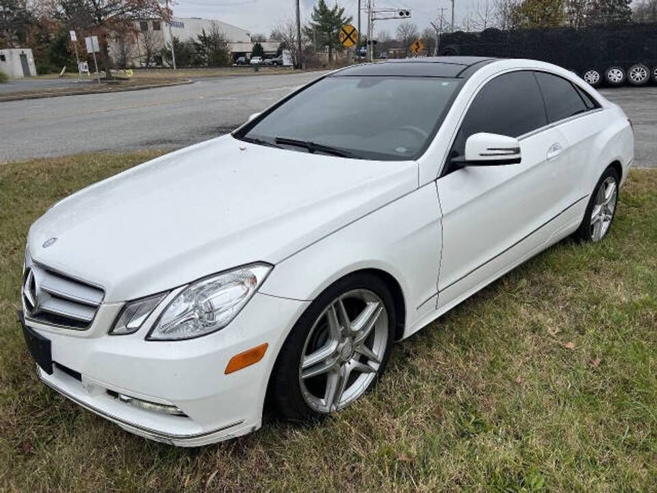 2013 MERCEDES-BENZ E-Class