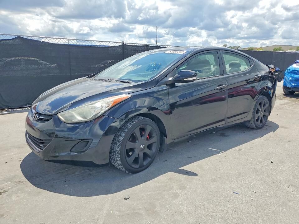 2011 HYUNDAI Elantra