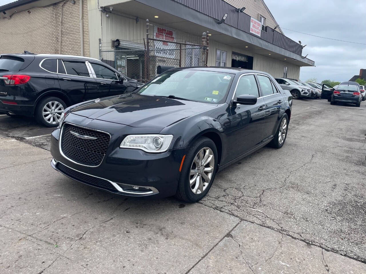 2016 CHRYSLER 300