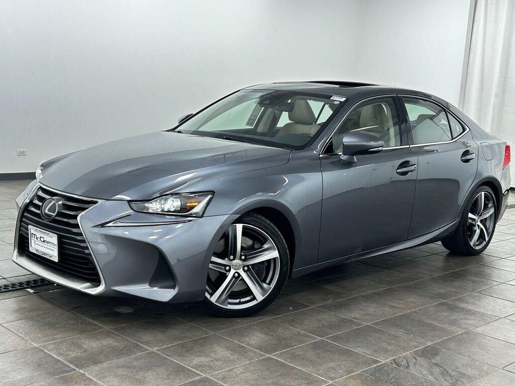 2020 LEXUS IS