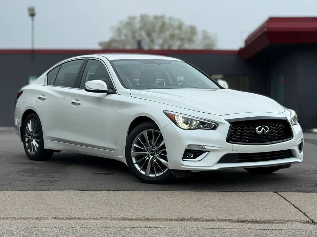 2018 INFINITI Q50