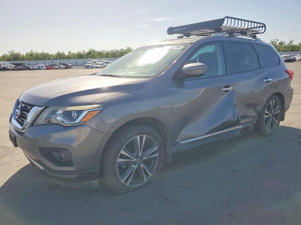 2017 NISSAN Pathfinder