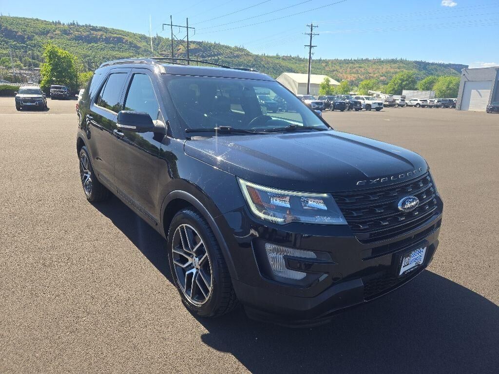 2017 FORD Explorer