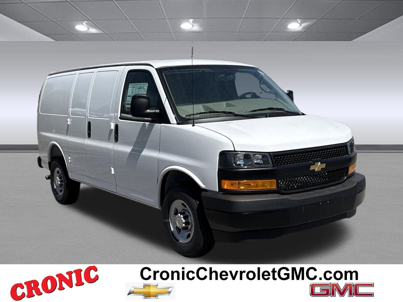 2026 CHEVROLET Express