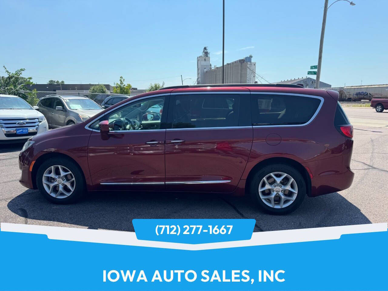 2017 CHRYSLER Pacifica