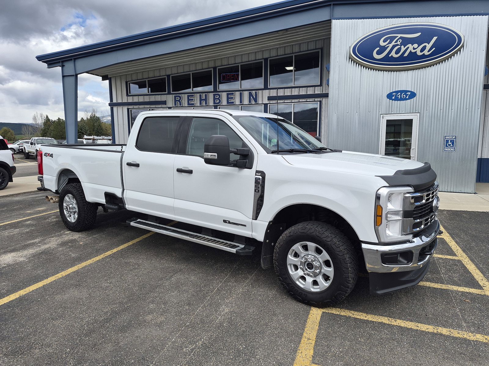 2024 FORD F-350