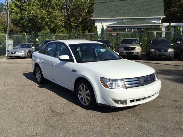 2008 FORD Taurus
