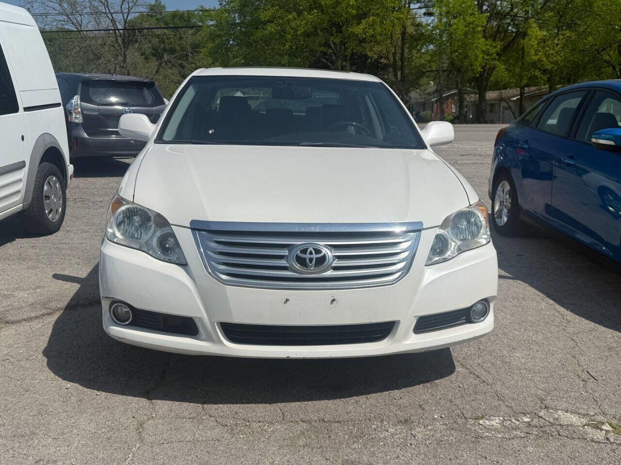2010 TOYOTA Avalon