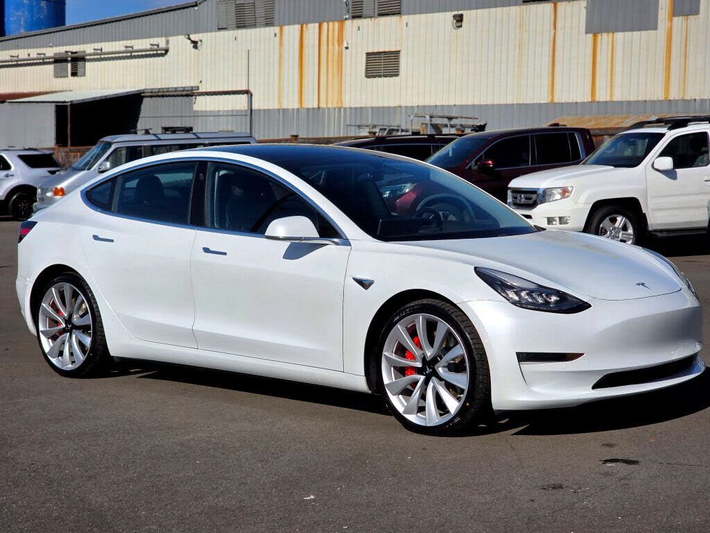 2019 TESLA Model 3