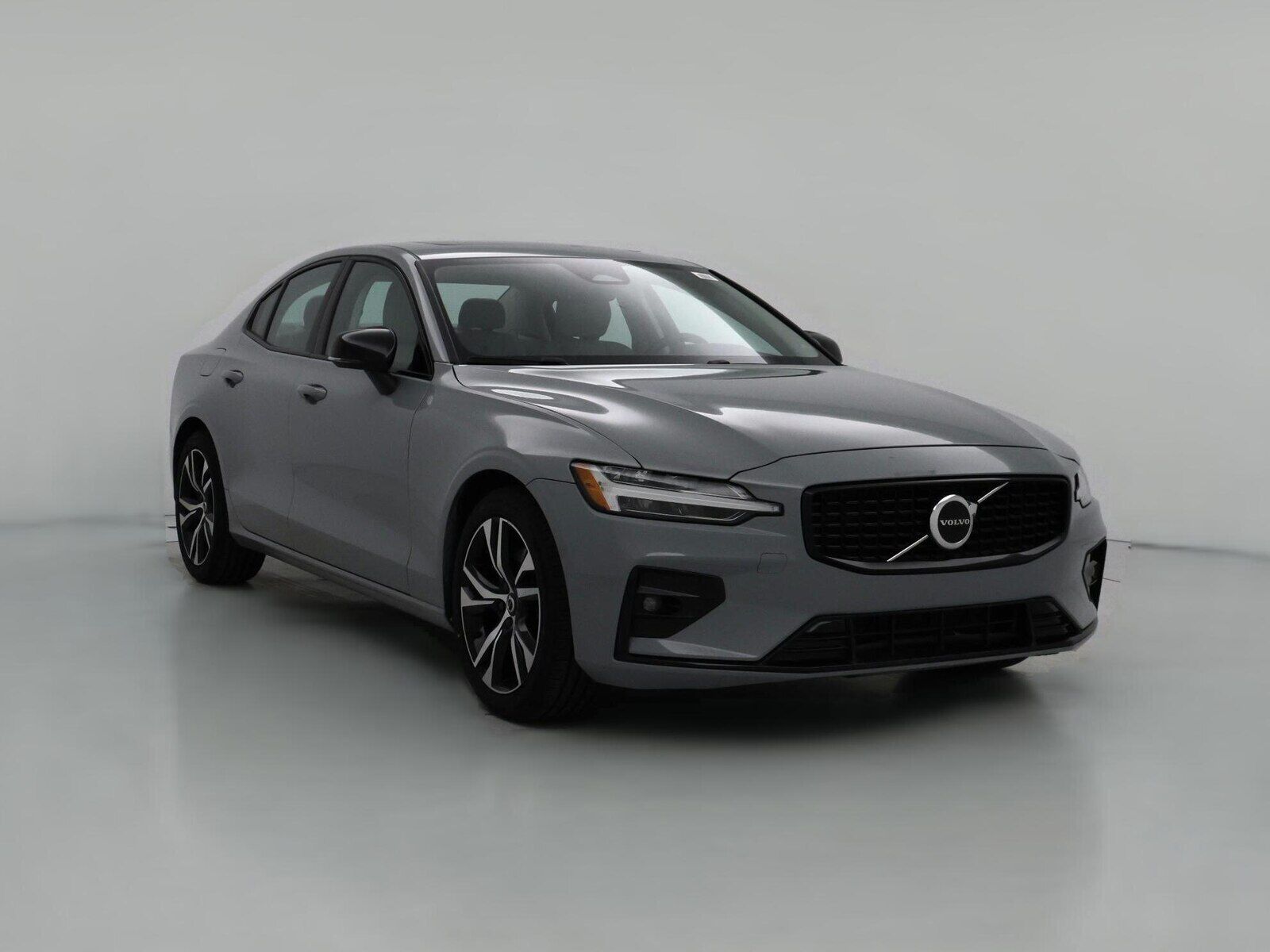 2024 VOLVO S60