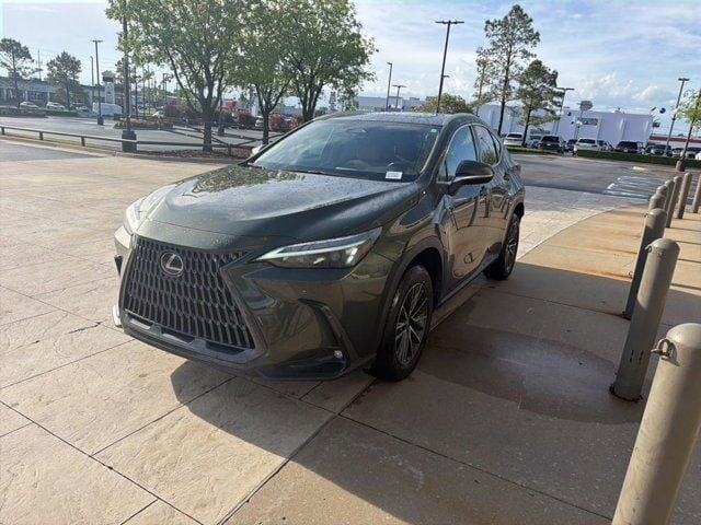 2025 LEXUS NX