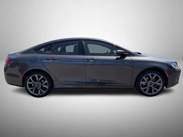 2016 CHRYSLER 200