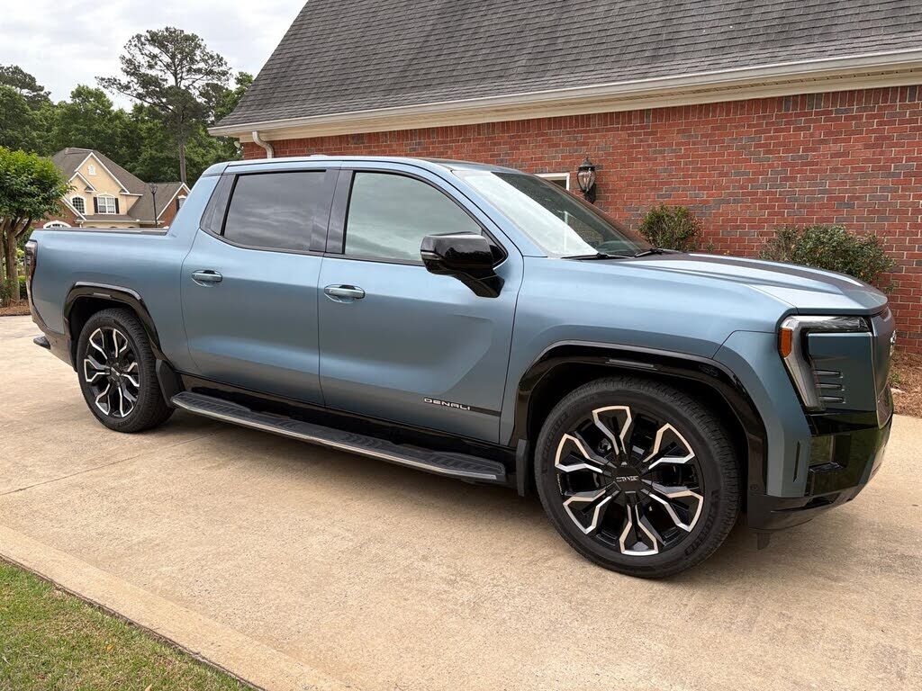 2025 GMC Hummer EV Pickup