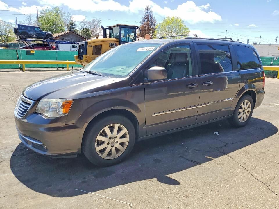 2016 CHRYSLER Town and Country