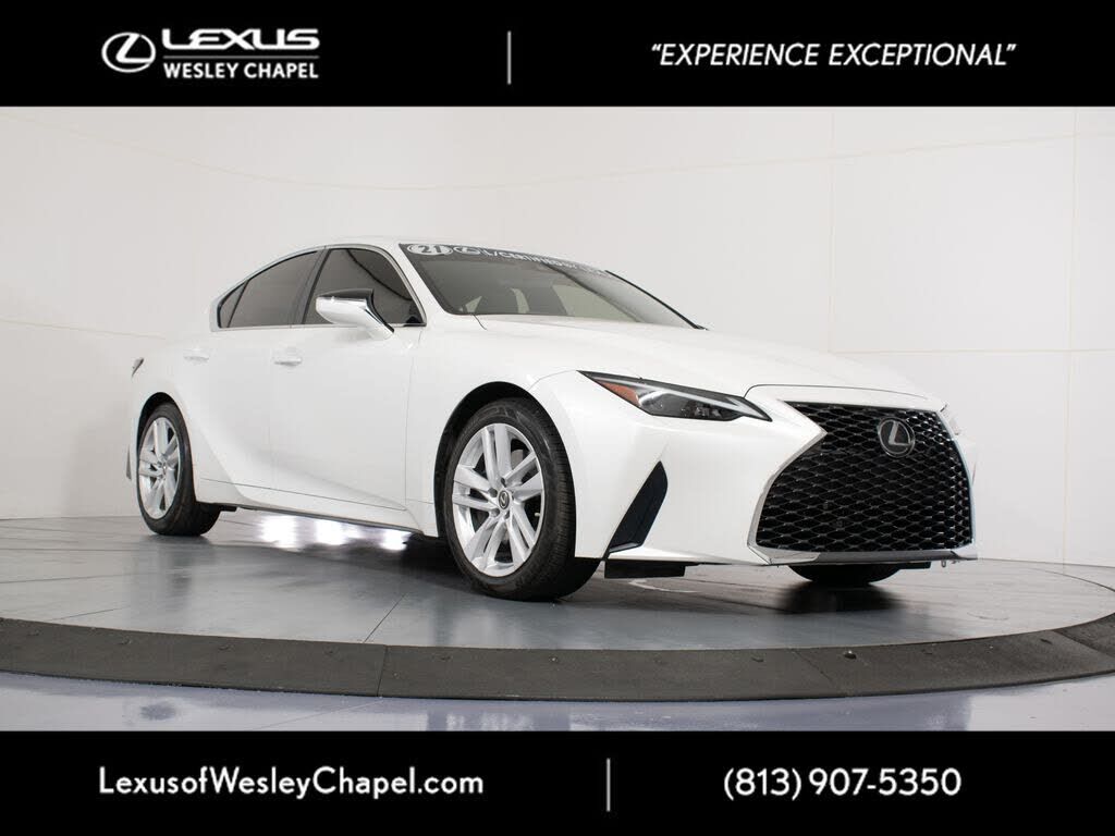 2021 LEXUS IS
