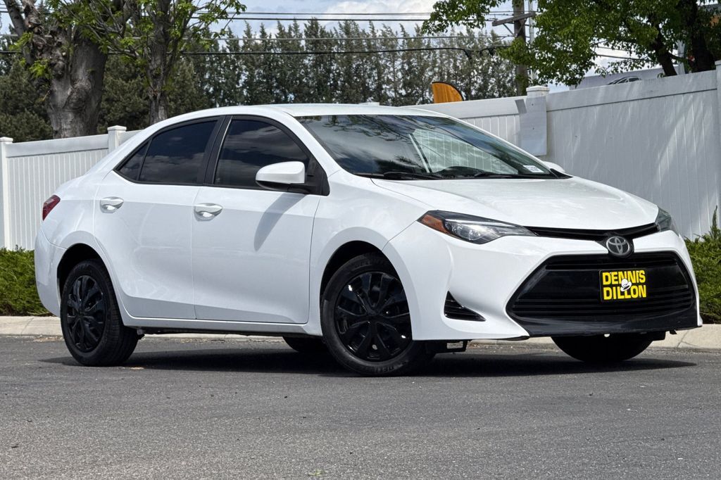 2017 TOYOTA Corolla