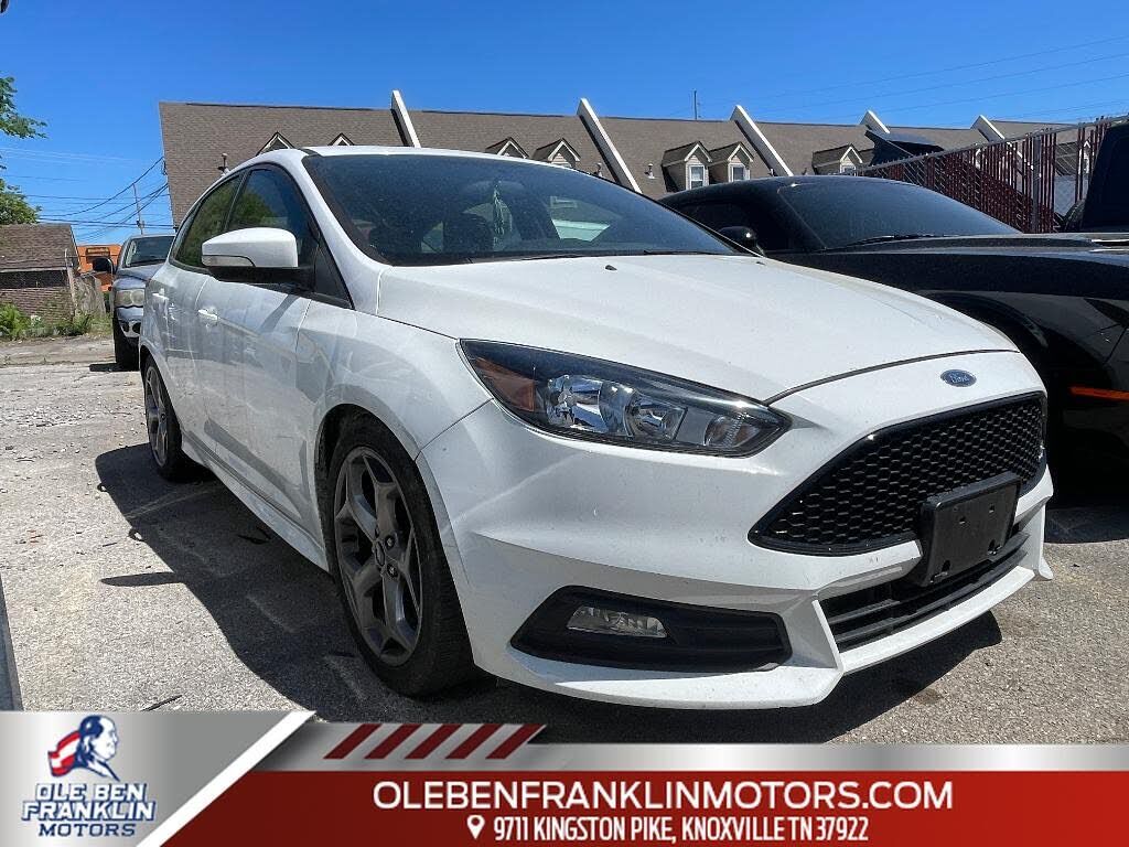 2017 FORD Focus