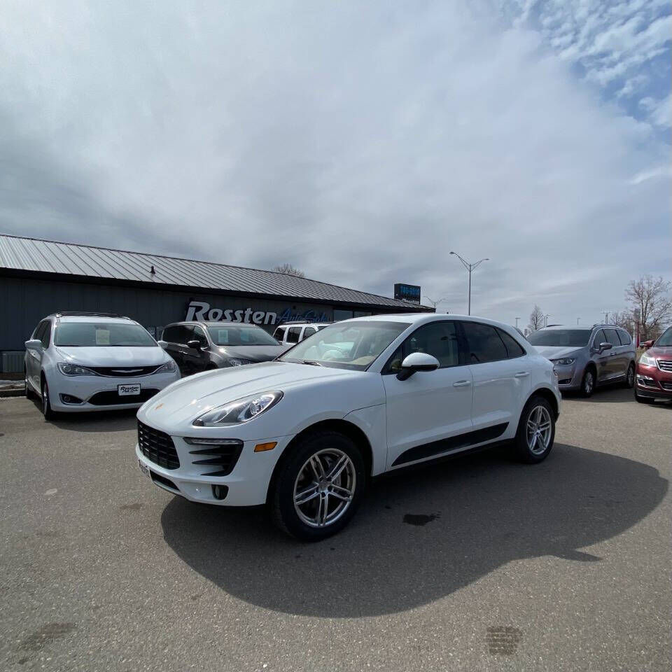 2015 PORSCHE Macan